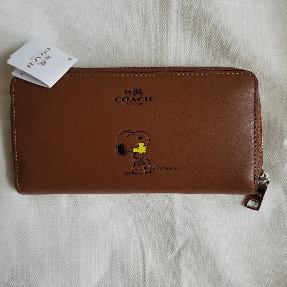 NWT-Coach X Peanuts Accordion Zip Wallet Snoopy